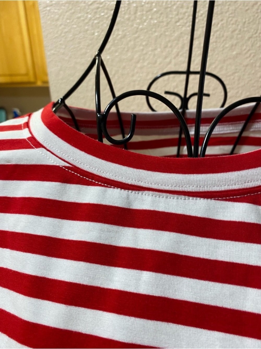 Women's Red & White Striped Pajama Set - Comfortable Lounge Top & Pants - Picture 2 of 13
